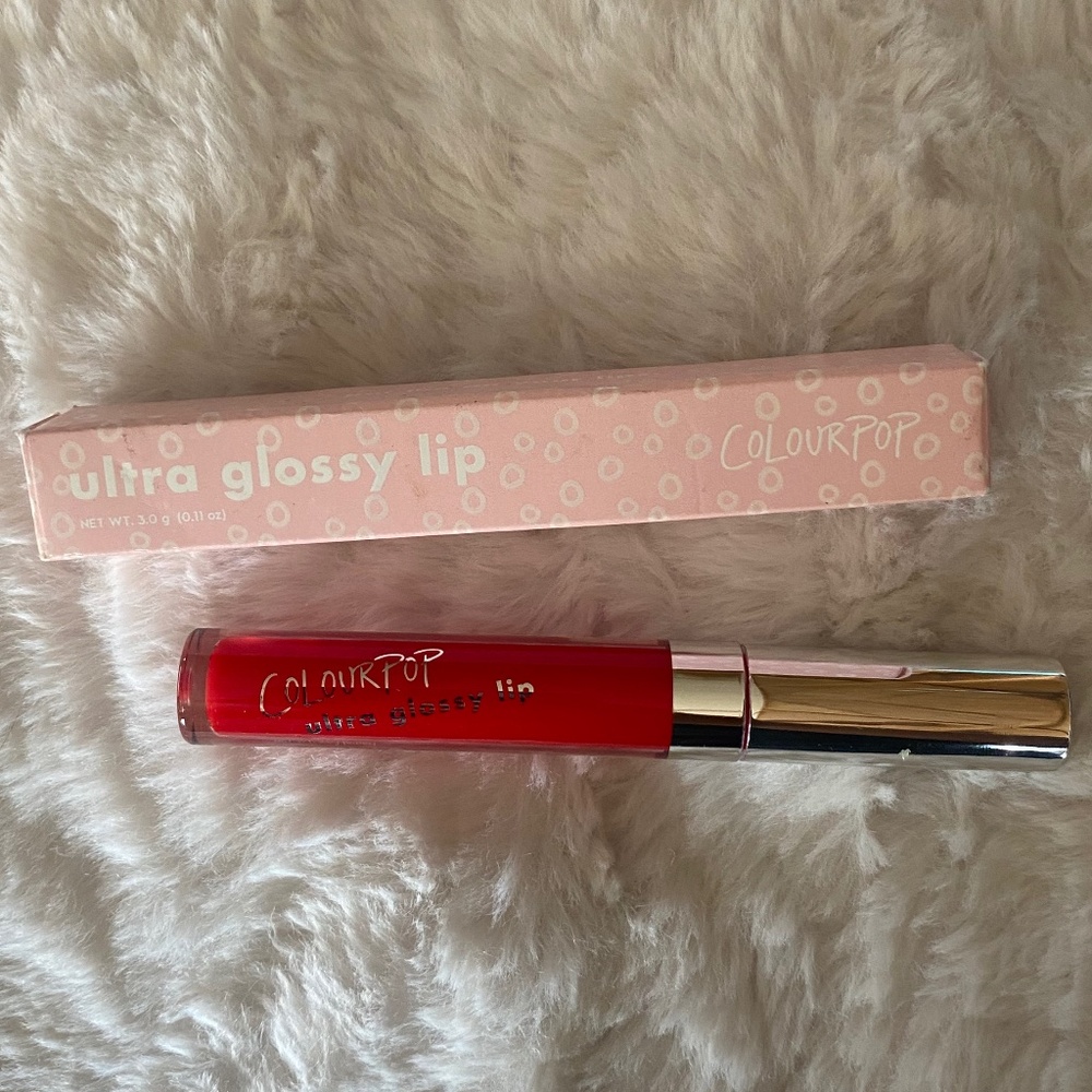 Colourpop ultra glossy lip